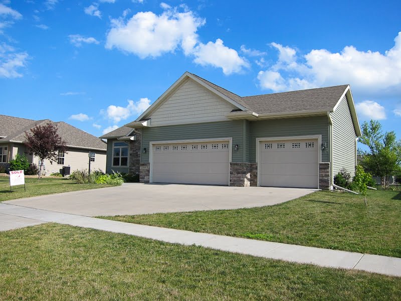 755 Berkshire Ln in the Arlington Ridge Neighborhood