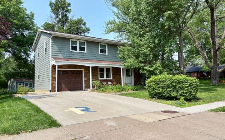 2416 mayfield rd iowa city ia25